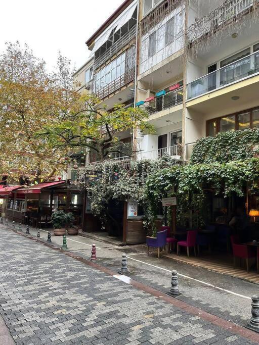 House In The Center Of Kadikoy Appartement Istanboel Buitenkant foto